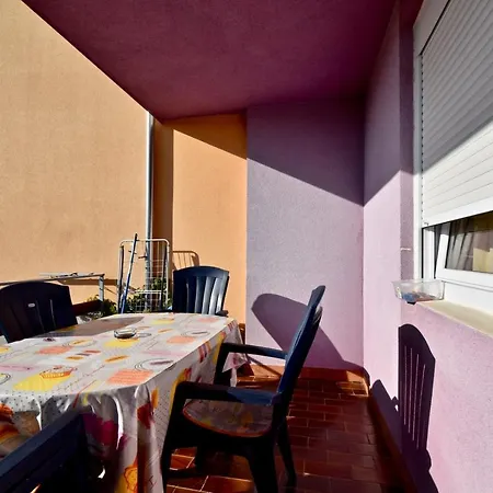 Comfortable Two Bedrooms Close To Hidrobaza Beach
