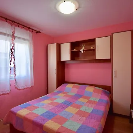 شقة Comfortable Two Bedrooms Close To Hidrobaza Beach