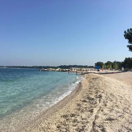 شقة Comfortable Two Bedrooms Close To Hidrobaza Beach *